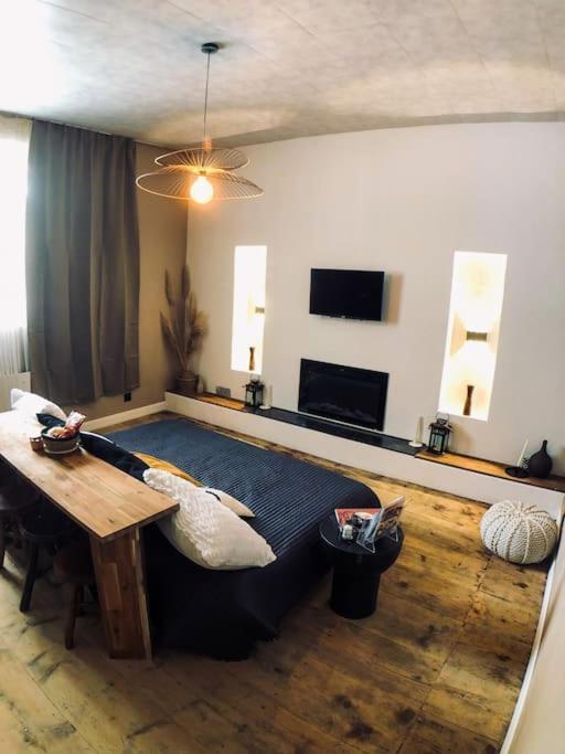 Apartment Le Tulum, T2, Hyper-centre, Place Aux Herbes *
