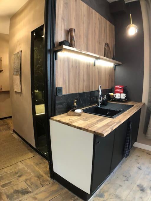 Le Tulum, T2, Hyper-centre, Place Aux Herbes Apartment *